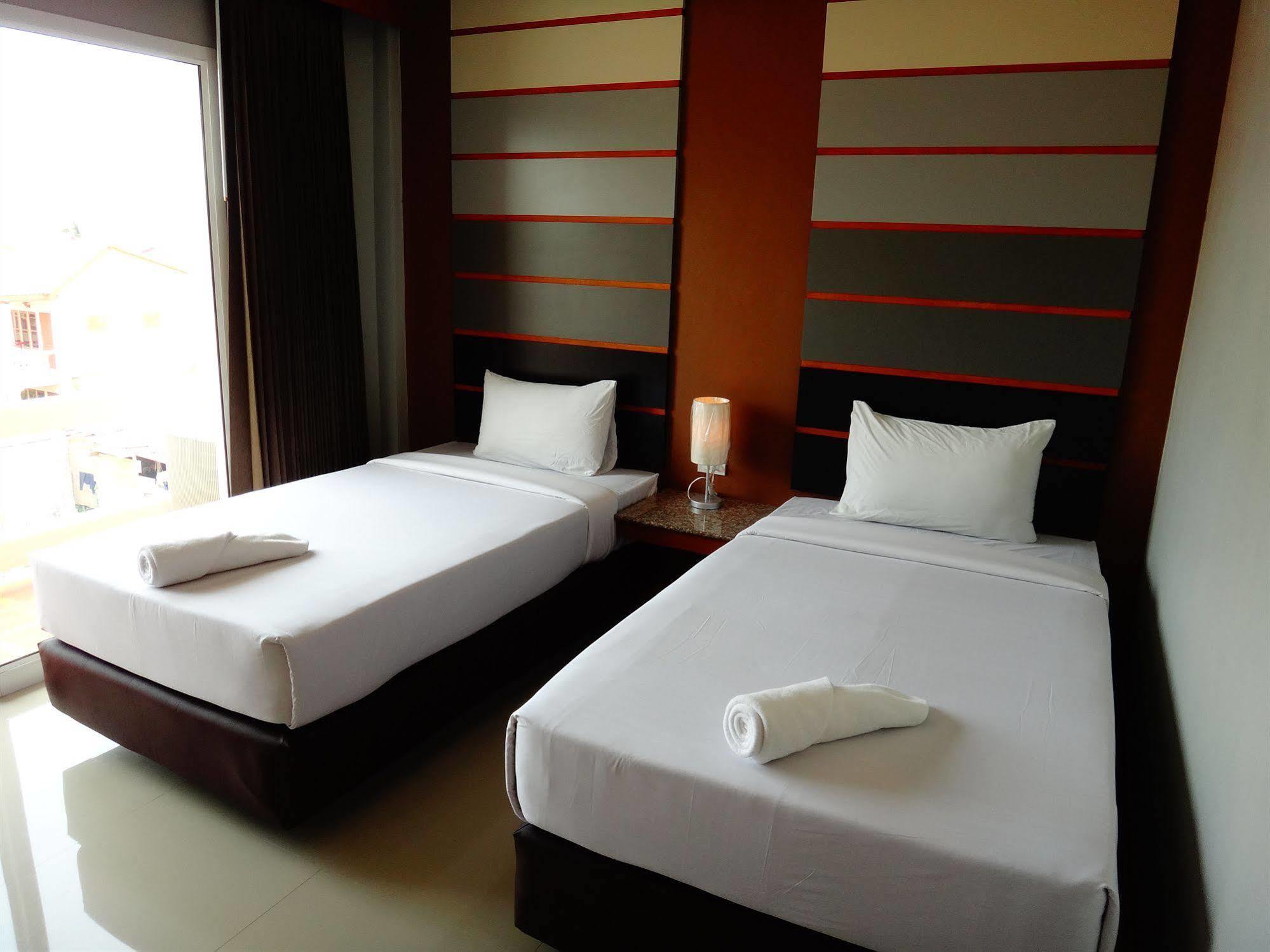 Phangan Pearl Hostel Haad Rin Exterior foto