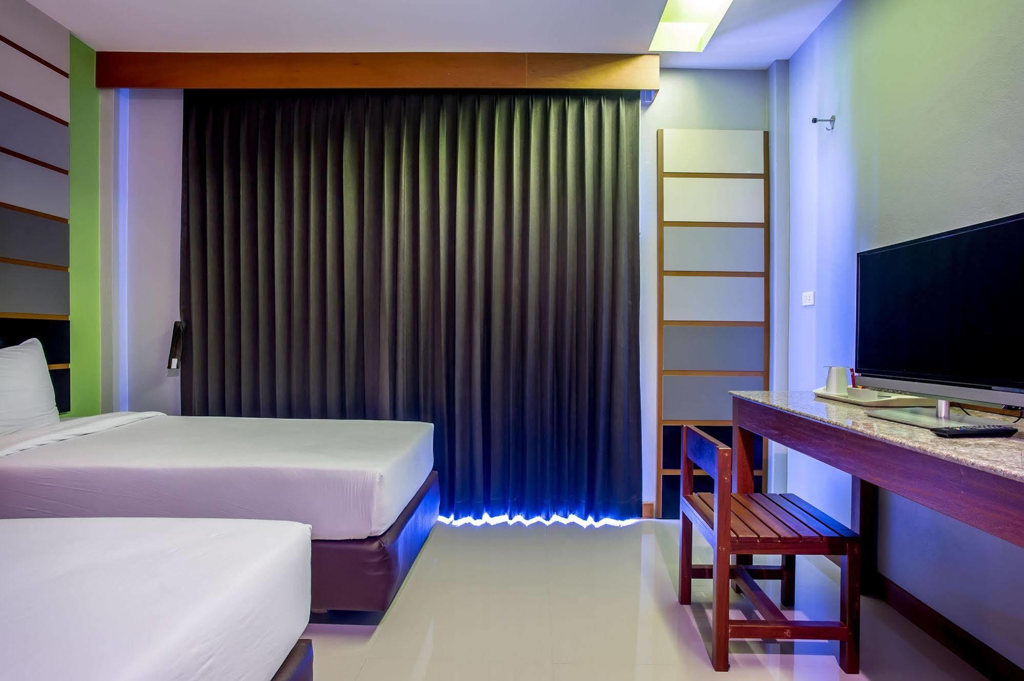 Phangan Pearl Hostel Haad Rin Exterior foto